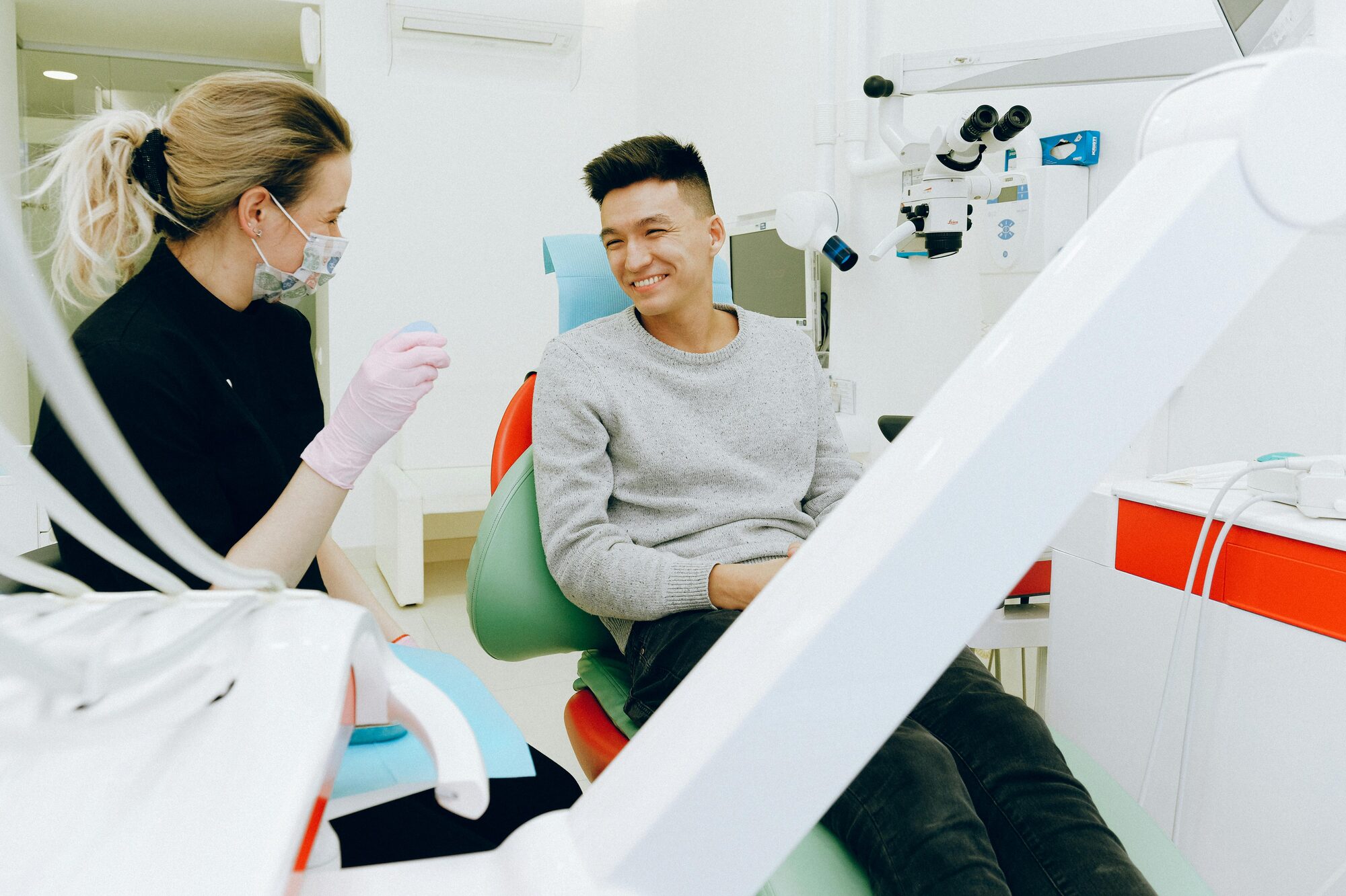 Einf&uuml;hlsames Aufkl&auml;rungsgespr&auml;ch mit Patientin